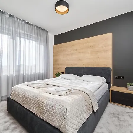 Lux Family Apartament Jesionowa By Renters Prestige