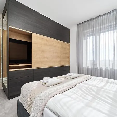 Daire Lux Family Apartament Jesionowa By Renters Prestige Wroclaw