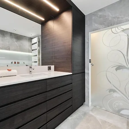 Lux Family Apartament Jesionowa By Renters Prestige Daire